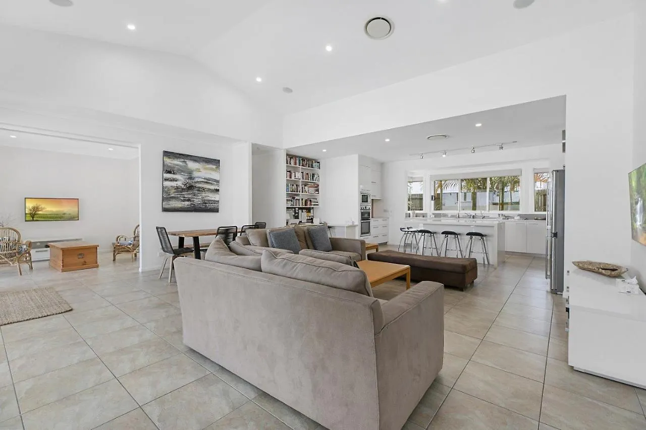 Perfect Family Holiday Home On Noosa Sound - 3 Key Court Australia